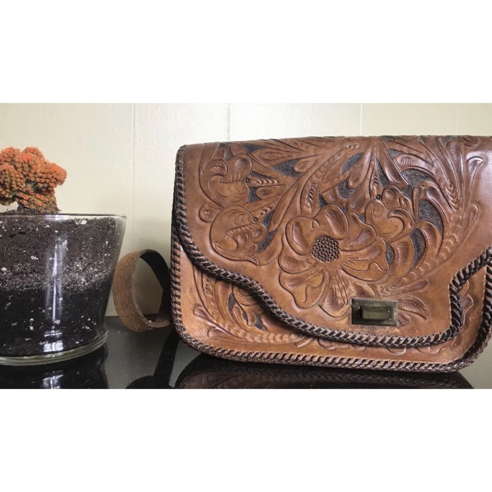 VTG Boho Leather Tooled Purse